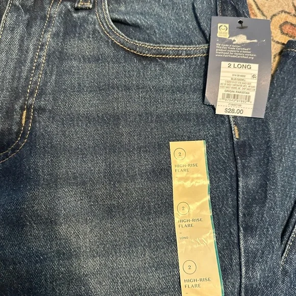 Women’s High-Rise Flare Long - Picture 2 of 2